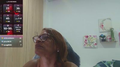 BustyXMilf from Colombia