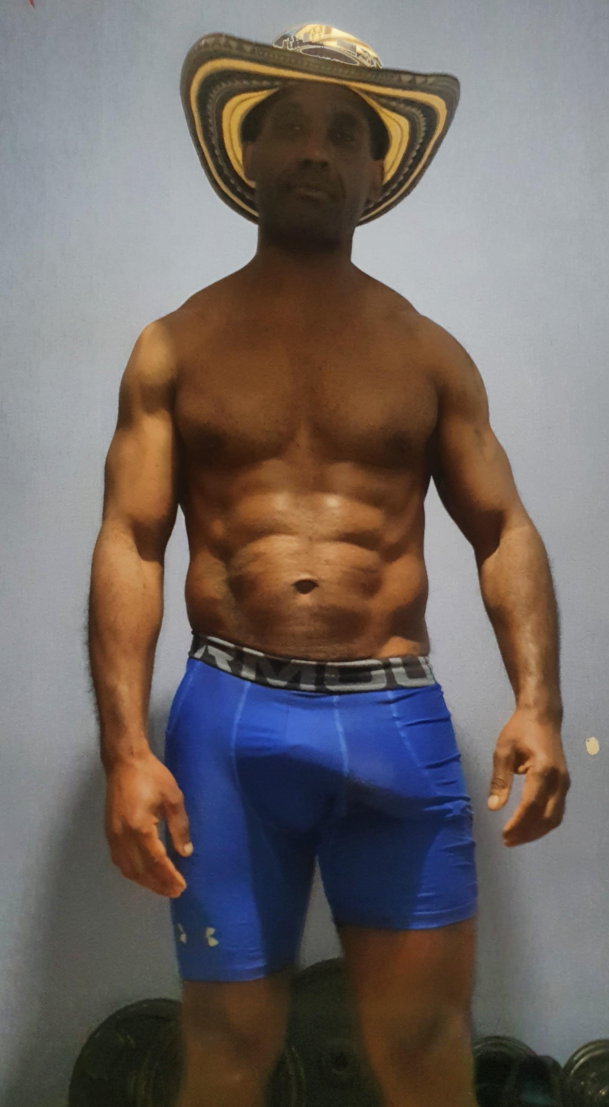 ELNegroxsalvajx from Suriname