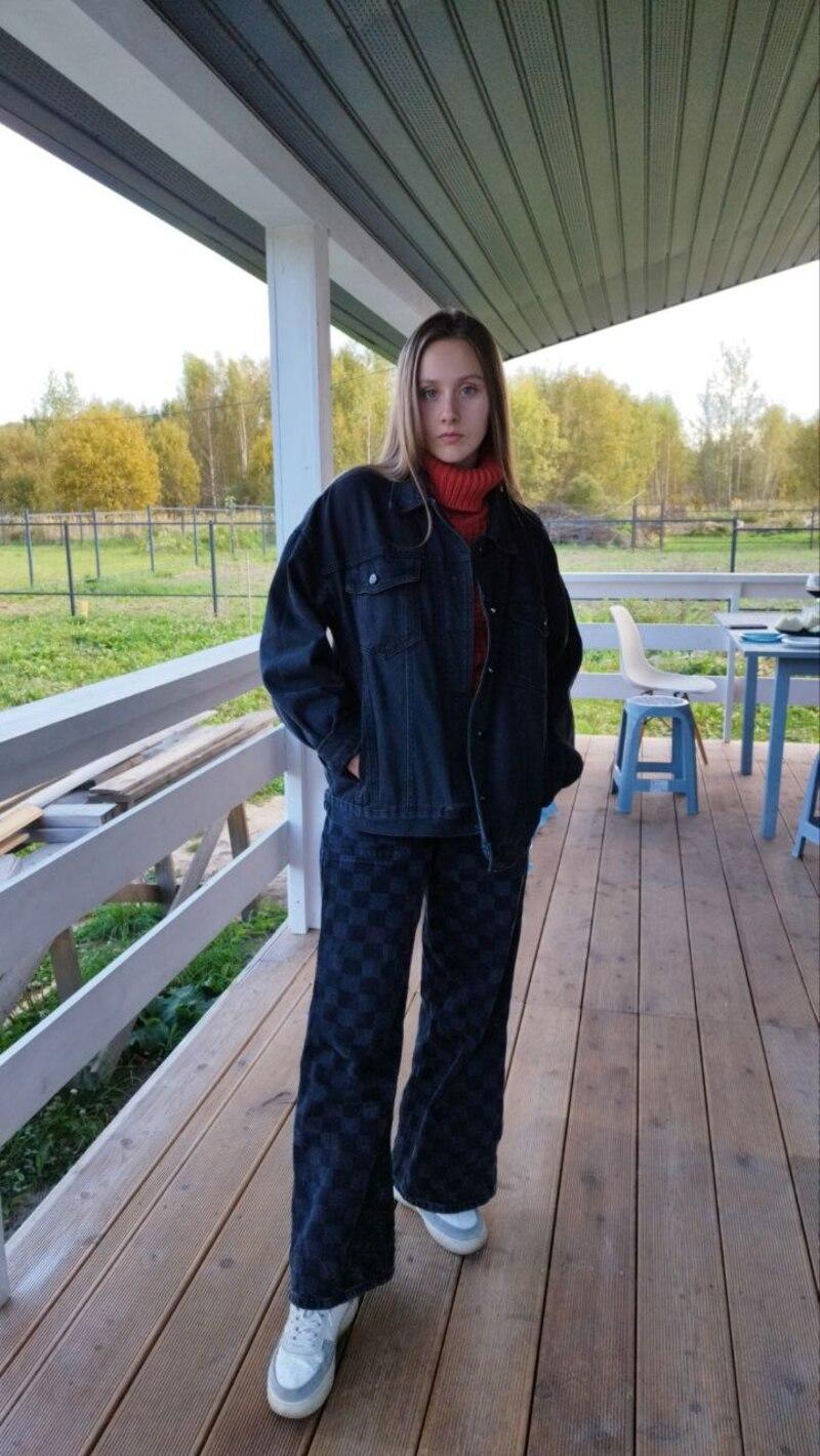 ElvaHakey Profile Image