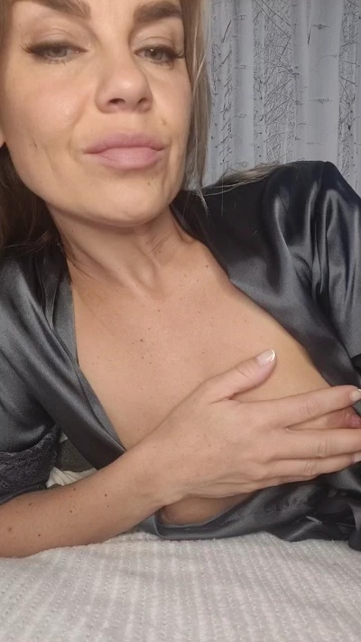 Girl4cum4 from Belgium