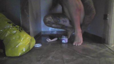 HotDirtyGuy69 from Denmark