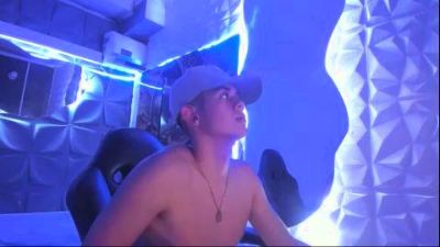 HotSlim_Boy from Colombia