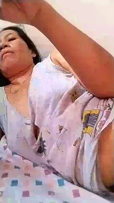 Hotmama45 from Philippines