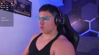 JamesCr_ from Colombia