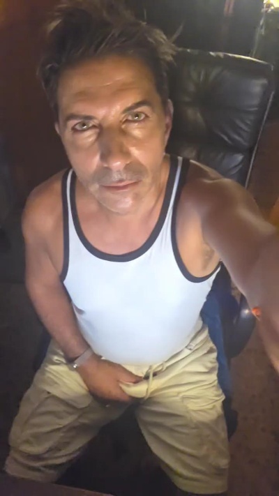 JoyzHot from Spain