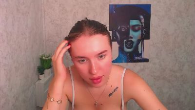 JuliLa_ from United States