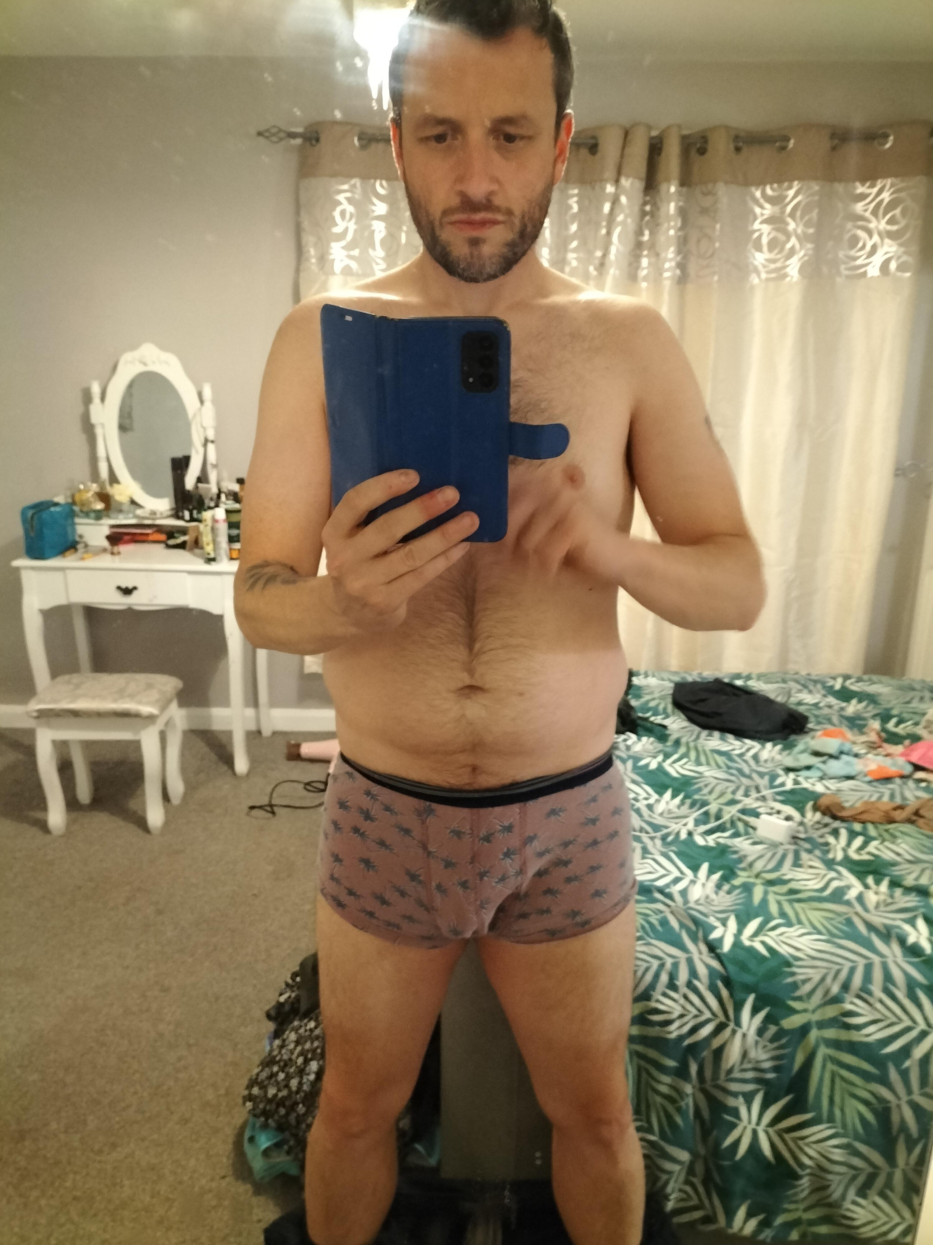 Leatherpants1 from United Kingdom