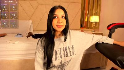 LeiaWong_ from Italy