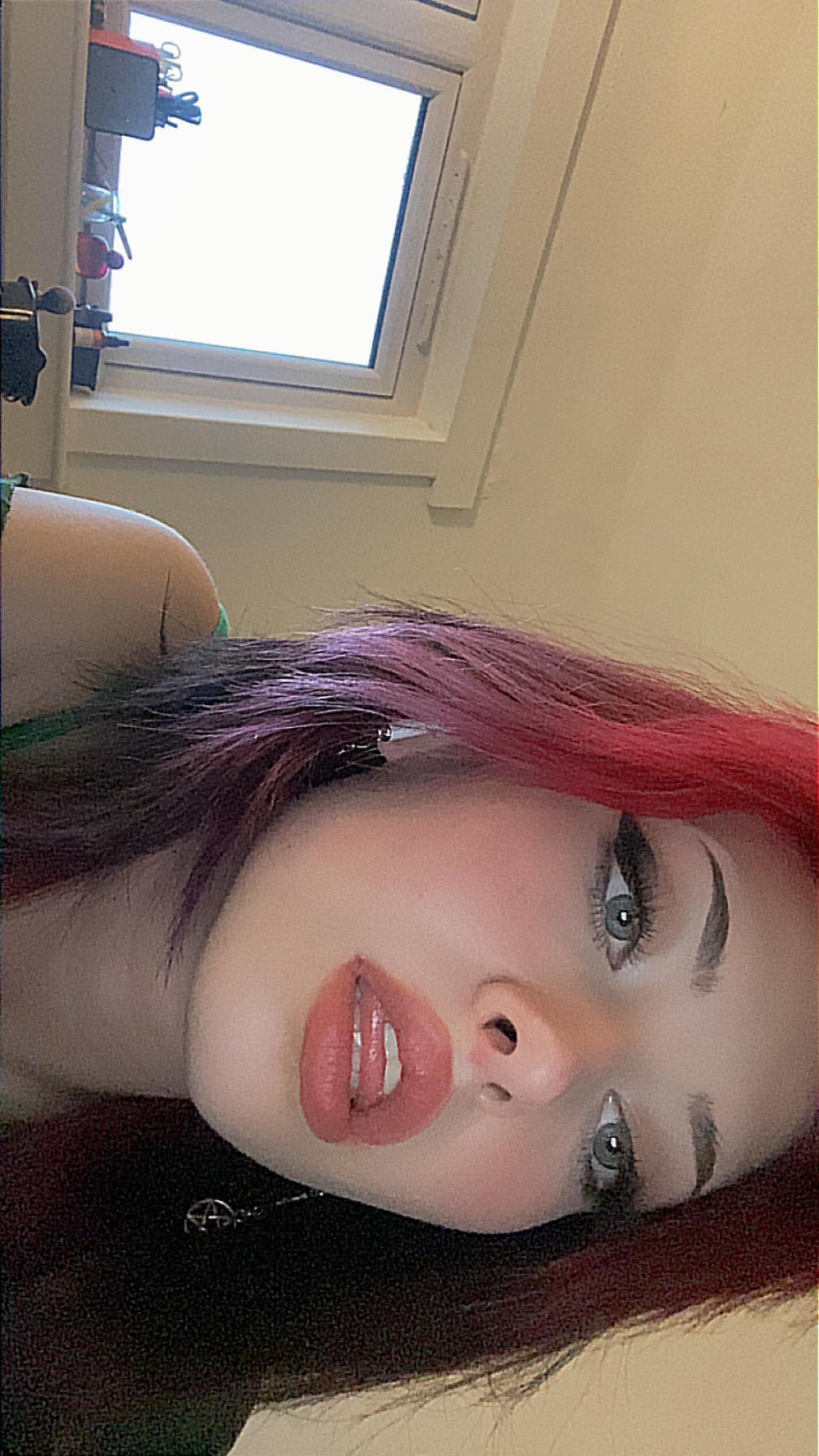 Moon_baby22 from United Kingdom