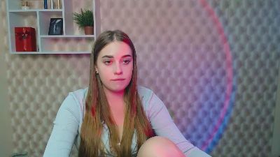 PaulaX_ from United States