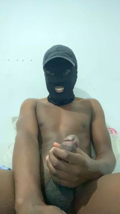 Preto4m from Brazil