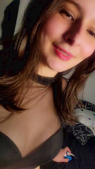 Roxannepiggy from France