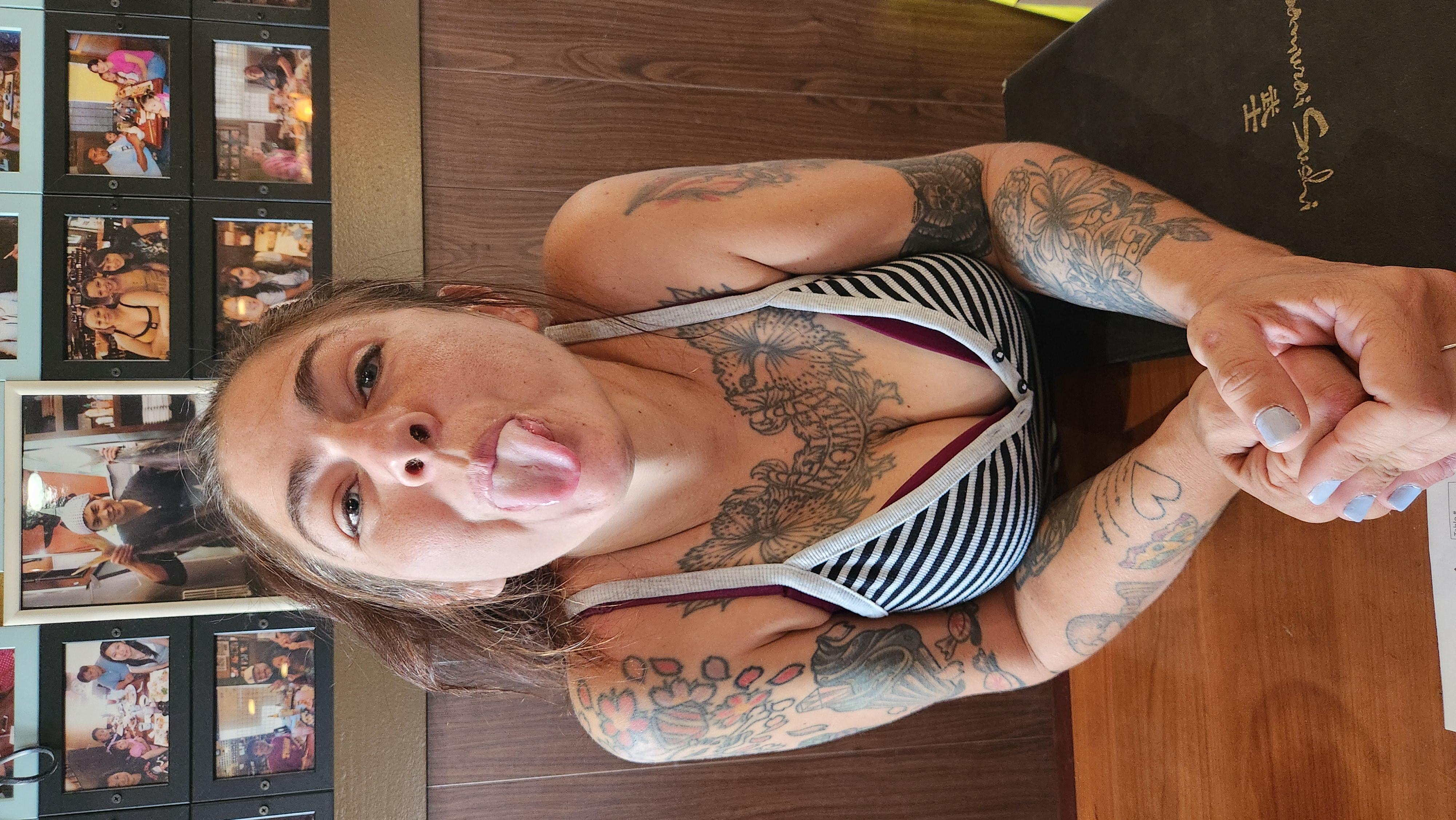 TattedandExpl from United States