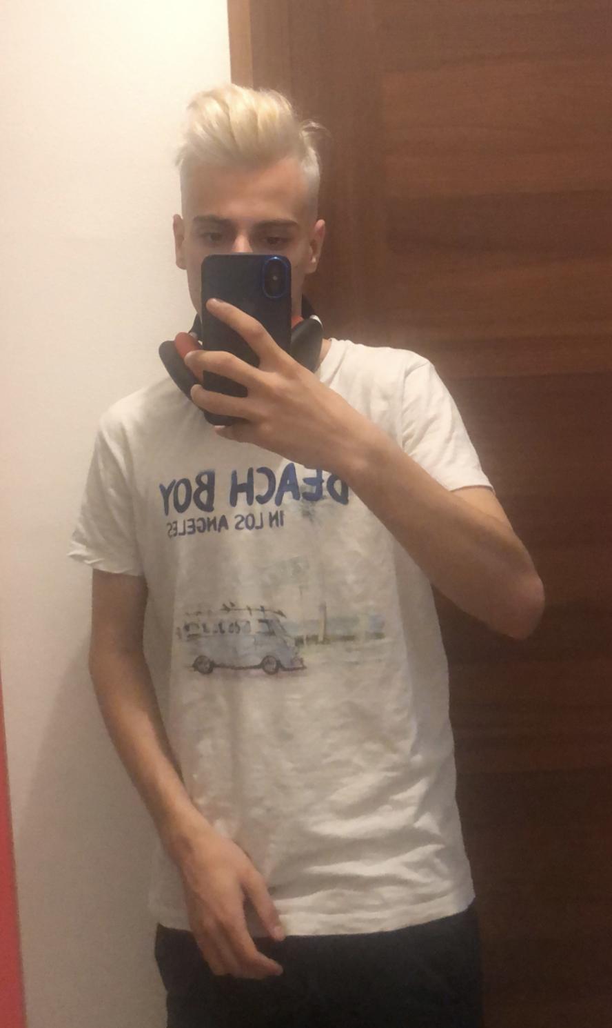TheRealDenis from Italy