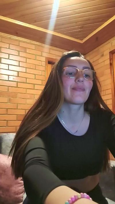 aliz21 from Colombia