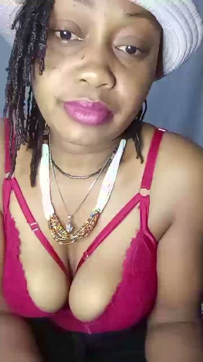 missbunny5 from Kenya